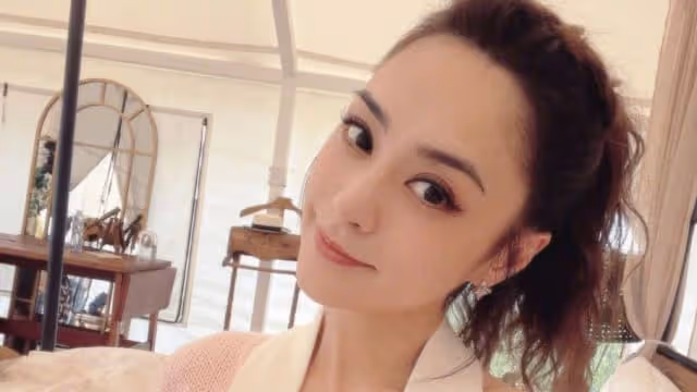 鍾欣潼無修圖照曝光　高顏值讓網民驚嘆不已