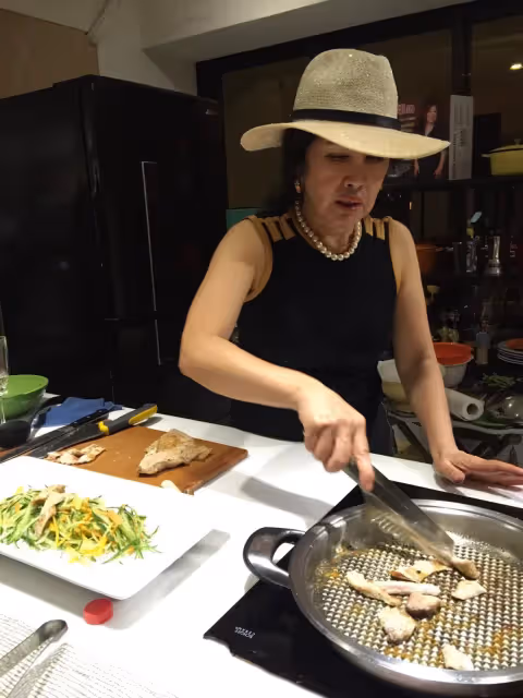 不只小甜甜被家暴!66歲資深女星「為愛墮胎7次」被狠踹子宮 苦忍35年「遭騙財騙婚一場空」悲透心酸過往
