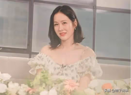 41歲孫藝珍產後更憔悴,穿碎花裙清純可人,身材恢復的很好
