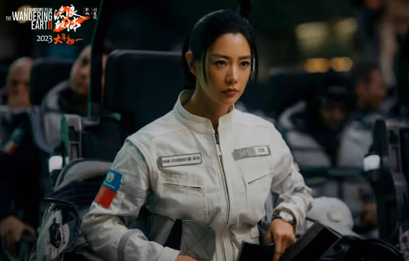 《流浪地球2》以後,拯救世界的英雄,不再是美國人的專屬!