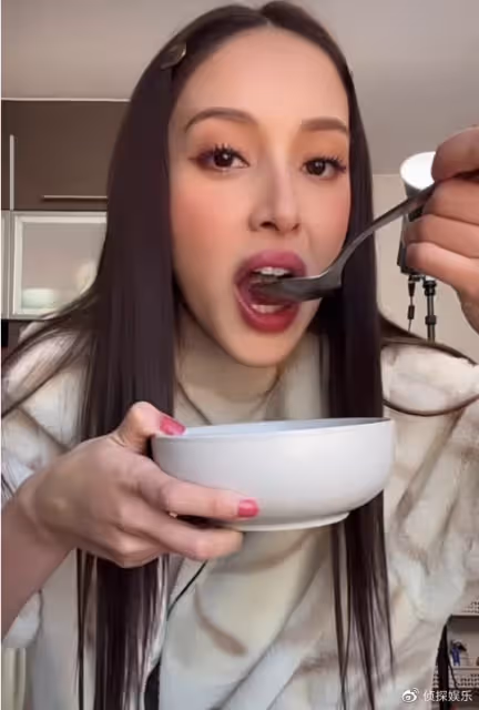 鄭嘉穎老婆親自下廚做月子餐，生三胎半月骨瘦如柴，濃妝美甲搶鏡