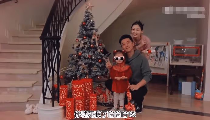 苗苗一家人歡度春節，與鄭愷包餃子，兒女罕見露面姐弟倆太可愛