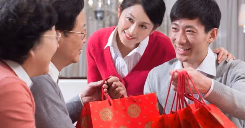 剛過年就算帳，你媽到底什麼意思？妻子：兩萬塊錢借了八年該還了