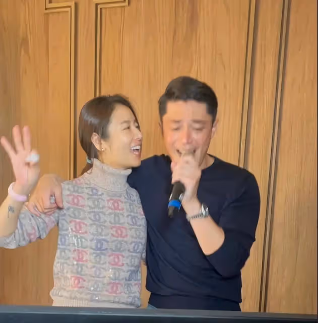 林心如曬慶生照感謝老公驚喜,被霍建華甜蜜摟肩,力破婚變傳聞
