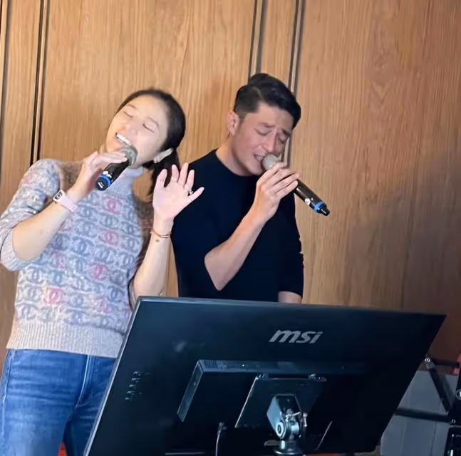 林心如曬慶生照感謝老公驚喜,被霍建華甜蜜摟肩,力破婚變傳聞