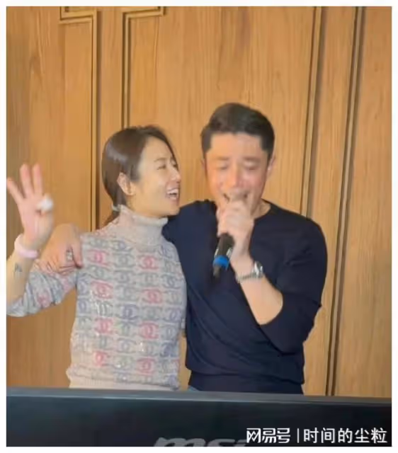 林心如曬出生日合照,與霍建華大秀恩愛,反被吐槽又老又土