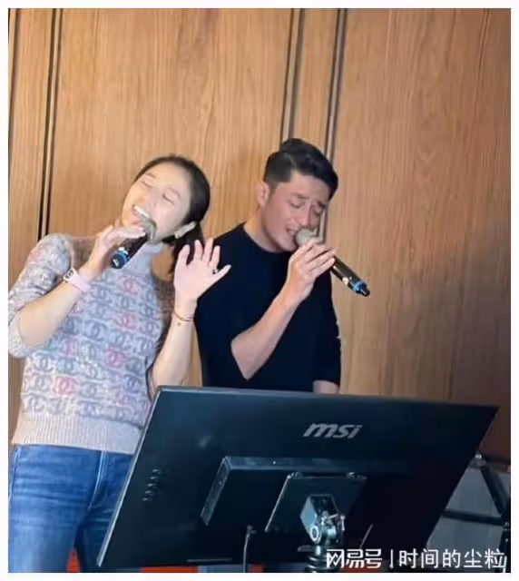 林心如曬出生日合照，與霍建華大秀恩愛，反被吐槽又老又土