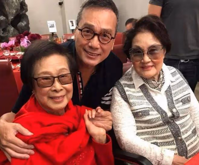 劉曉慶罕曬與前男友定情作!兩人一度談婚論嫁,對方70歲仍未婚