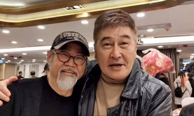 上百位香港動作演員聚會,包餐廳吃飯舞獅太熱鬧,不見成龍洪金寶