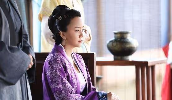 知否:戲外老同學,戲中演母子,兩人見面第一句話「快叫媽」