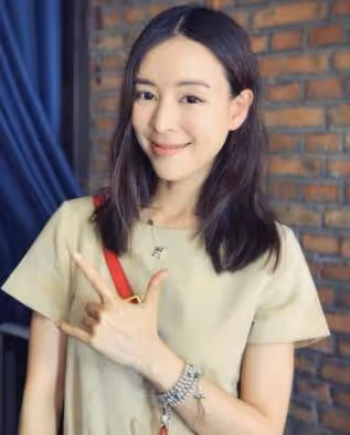 影后張靜初:被稱「導演收割機」,遭太太團封,近況讓人唏噓