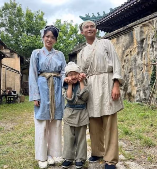 疑遭公司冷待!TVB上位小花新劇變跑龍套,曾被推做佘詩曼接班人