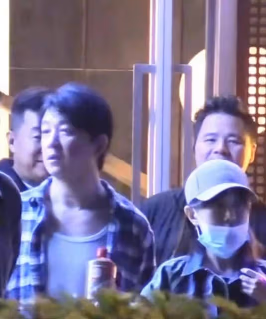 曝潘粵明籌備婚禮,董潔得知後說不給兒子留財產就大鬧婚禮現場