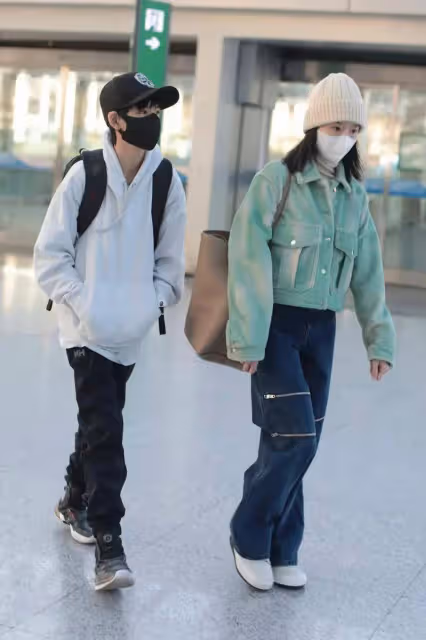 曝潘粵明籌備婚禮,董潔得知後說不給兒子留財產就大鬧婚禮現場