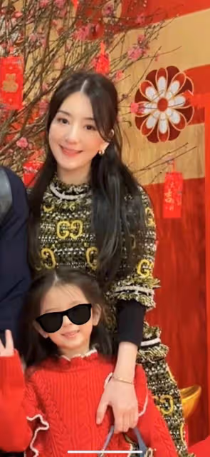 郭富城一家出遊!方媛白嫩豐腴,倆女兒高顏值一個似媽一個像爸
