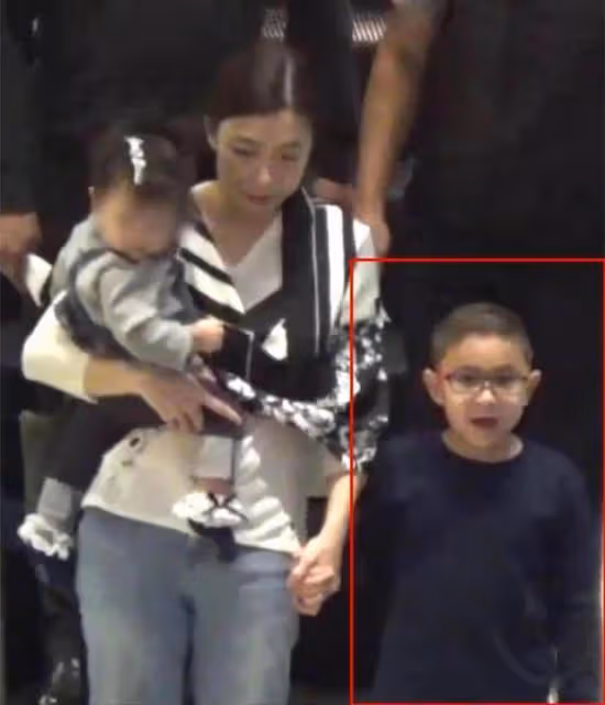 大劉兒子劉仲學拆過年紅包,近萬壓歲錢悉數捐出,才11歲身價百億