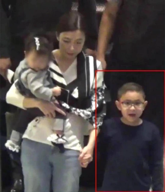 大劉兒子劉仲學拆過年紅包,近萬壓歲錢悉數捐出,才11歲身價百億