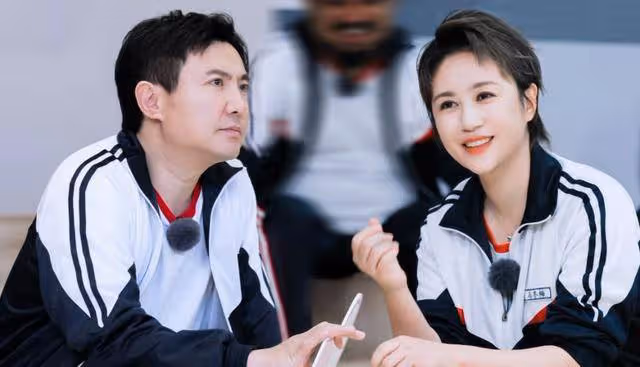 「搞笑達人」沈騰,不給黃磊留情面,卻在何炅被罵時出面力挺
