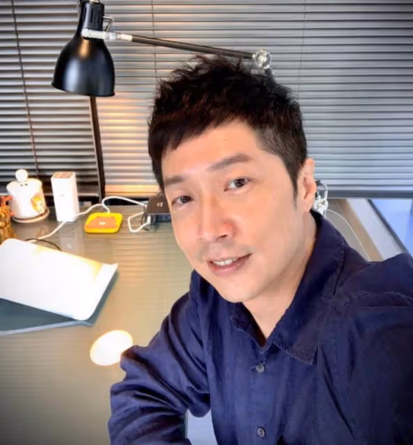 52歲馬俊偉近況:北大碩士畢業後,再次入學學習,卻被冤枉要移民