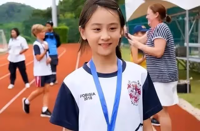 2天7個瓜:再婚當爸,不幸離世,秀恩愛曬親子照,娛樂圈悲喜不同