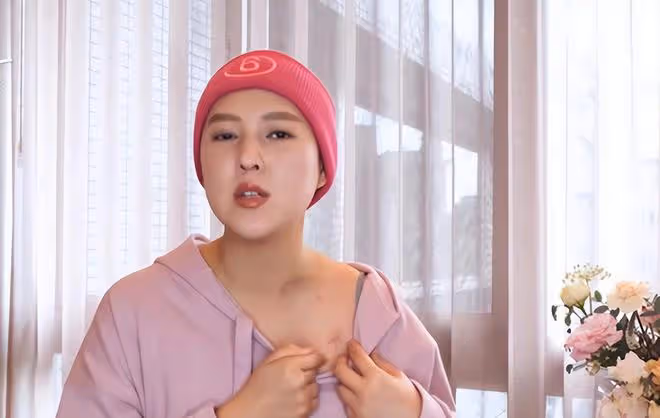 36歲女星完成18次化療,抗癌成功情緒激動!姑姑也患癌去年已去世