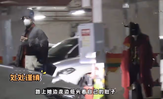 任重孫驍驍同回住所,女方肚子隆起疑似有孕,去年被偶遇在試婚紗