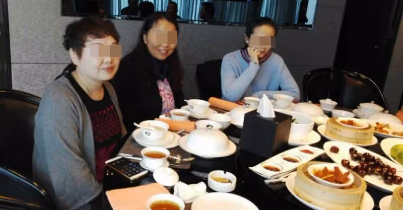 年夜飯直接定在酒店要AA，婆婆腰不酸了，弟媳聞油煙不暈了