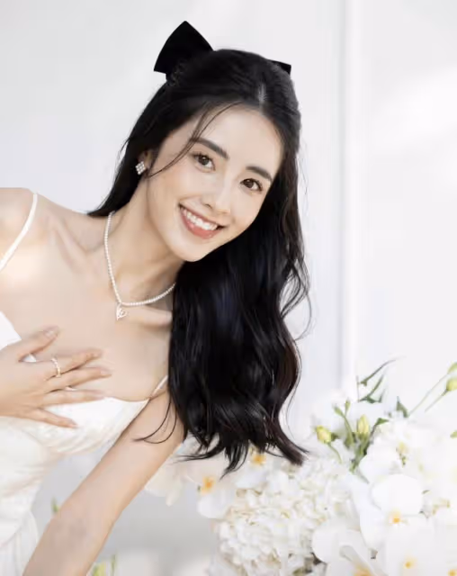 40歲胡歌官宣當爸！老婆身份成謎，半年前曝與小6歲女星隱婚產女