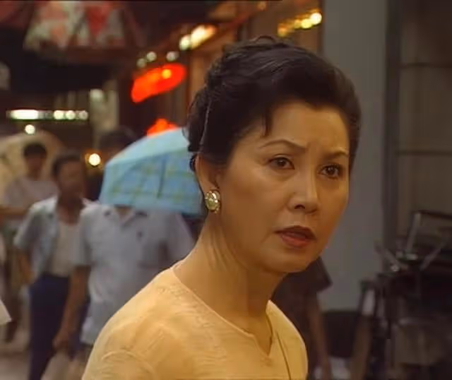 香港知名老戲骨驚喜復出!大秀琴技驚艷觀眾,當老師桃李滿天下
