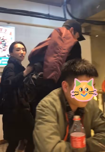 胡歌妻子身份被扒,4年前被偶遇舉止親密,從造型助理到嫁入豪門