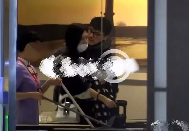 辜負照顧自己的薛佳凝,讓江疏影承受謾罵,胡歌的情史一地雞毛