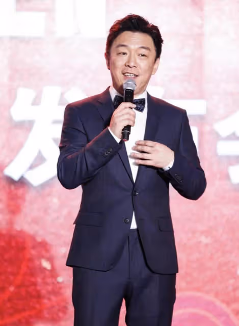 曝任達華組飯局親自接送黃渤,為女兒鋪路欲內地出道,本人已回應