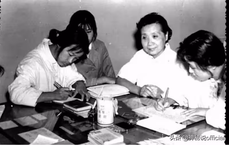 85歲尼姑絕食7天圓寂!生前交代弟子「把肉身放到坐缸中」3年後「修成正果開缸」驚呆在場所有人