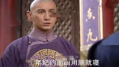 穿幫鏡頭太明顯：劉德華與關之琳合作電影「群龍奪寶」，有個鏡頭重復看