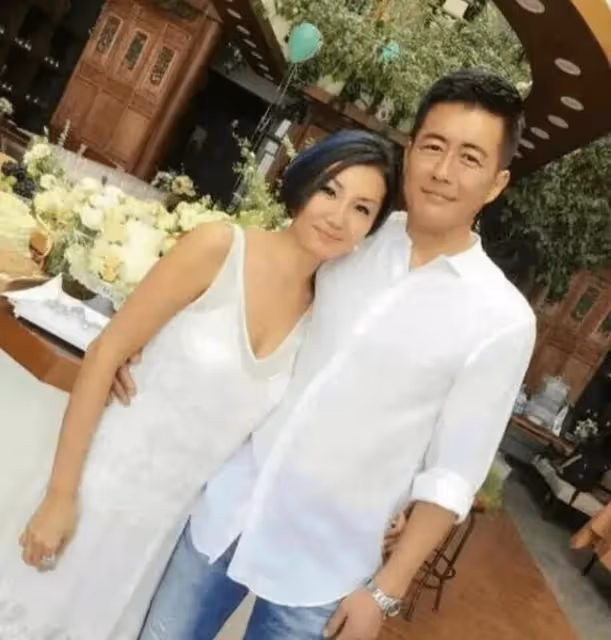 江珊前夫高曙光近況曝光，和二婚富婆妻子去泰國旅遊，太有錢了