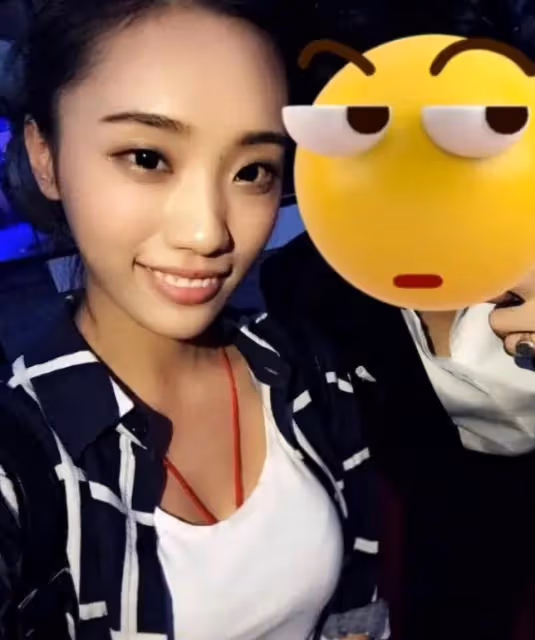 胡歌老婆是學霸,生活中愛養貓,和胡歌登記結婚暗藏小甜蜜