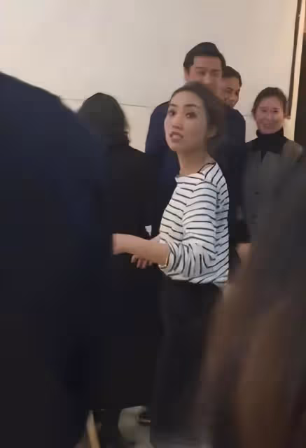 胡歌老婆是學霸，生活中愛養貓，和胡歌登記結婚暗藏小甜蜜