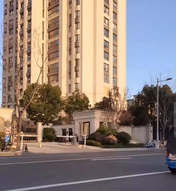 胡歌和妻子居住小區曝光:高檔住宅環境優雅,安保與私密非常好