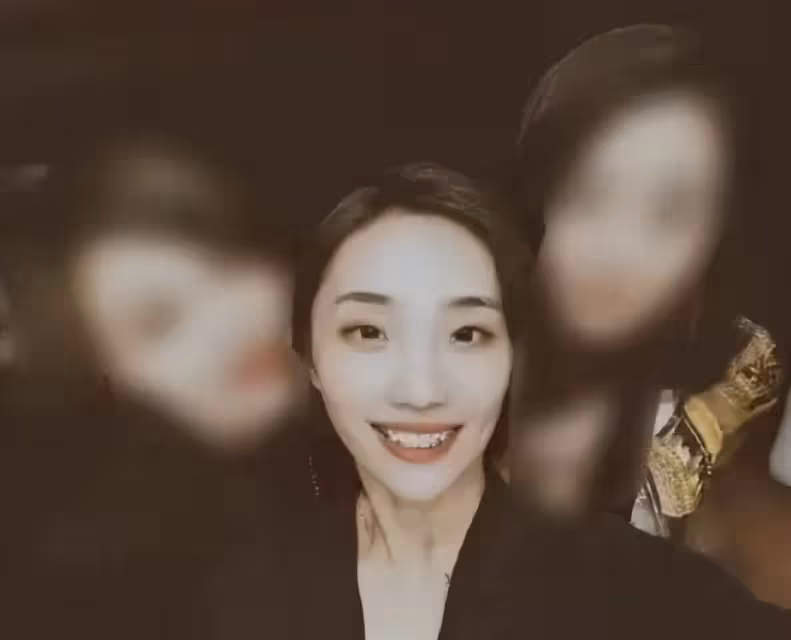 胡歌結婚生女,前女友薛佳凝在片場神情落寞,彭于晏方回應被催婚