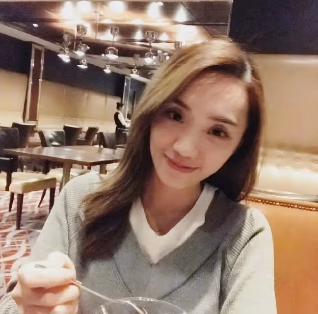 胡歌結婚生女,前女友薛佳凝在片場神情落寞,彭于晏方回應被催婚