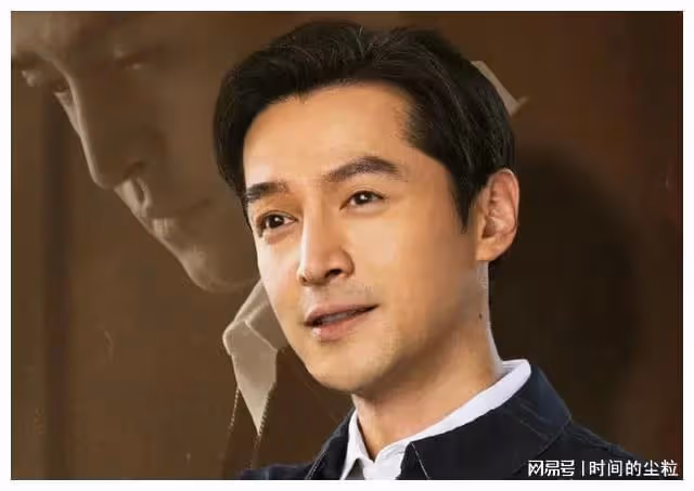 胡歌90後妻子正面照大曝光!長相普通似路人,陪伴他工作已近8年
