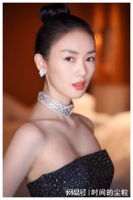 童瑤:被張默暴打後5年無戲可拍,嫁大17歲富商男友,終獲幸福