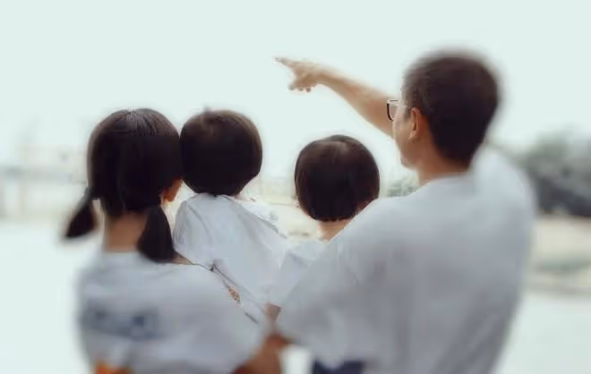 張傑謝娜為雙胞胎女兒慶生,5歲跳跳俏俏身形修長,女神范兒十足