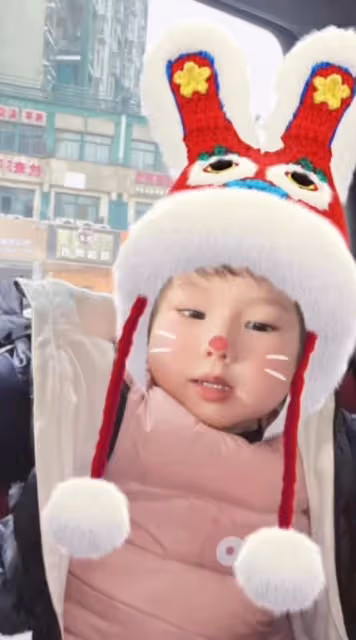 高顏值!賭王三房兒子前妻曬愛女近況,長相甜美被指像姑姑何超蓮