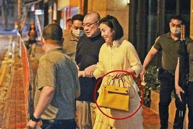 劉鑾雄拍賣包包戰績很好，原來普通人努力一下也能買得起愛馬仕