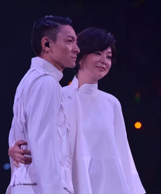 62歲陳玉蓮罕見露面:與周潤發苦戀5年,劉德華視她為親姐姐