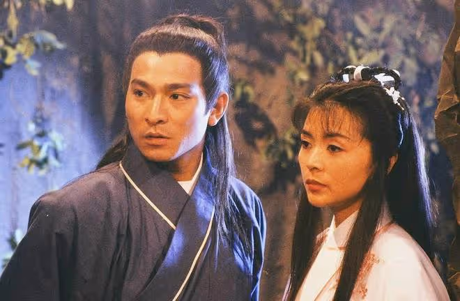 62歲陳玉蓮罕見露面：與周潤發苦戀5年，劉德華視她為親姐姐