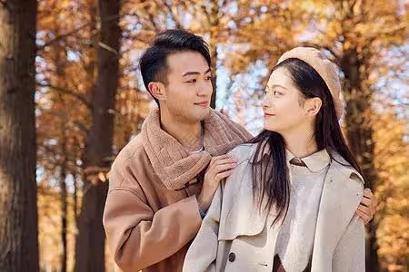 得知女友陪嫁房寫的丈母娘名字,男友憤怒:啥時改名啥時結婚
