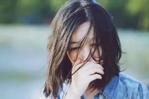 得知女友陪嫁房寫的丈母娘名字,男友憤怒:啥時改名啥時結婚
