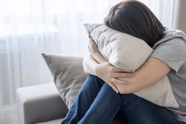 丈夫要借我陪嫁房給他弟結婚,丈夫:我們是兄弟,我:滾,我的房
